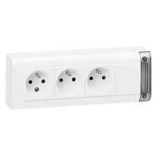 [LEG050609] MULTIPRISES 3X2P+T 250V